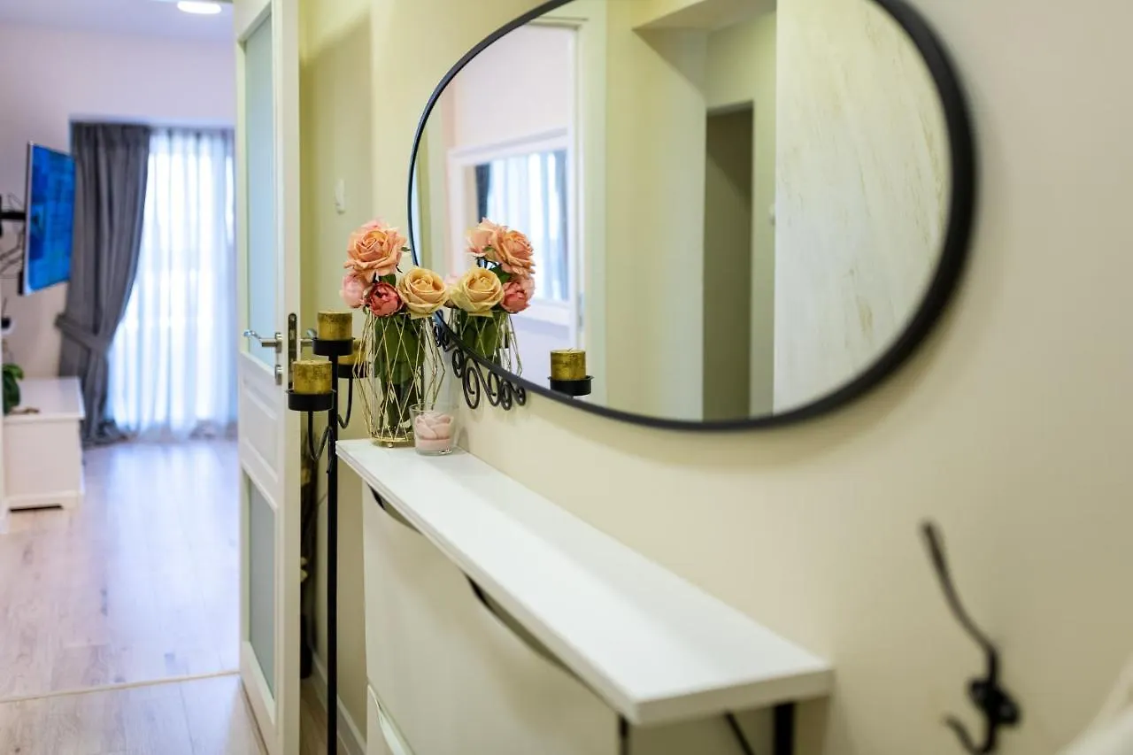 Julia Central Apartment Varna