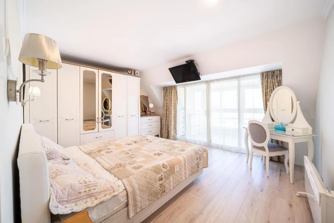 Julia Central Apartment Varna