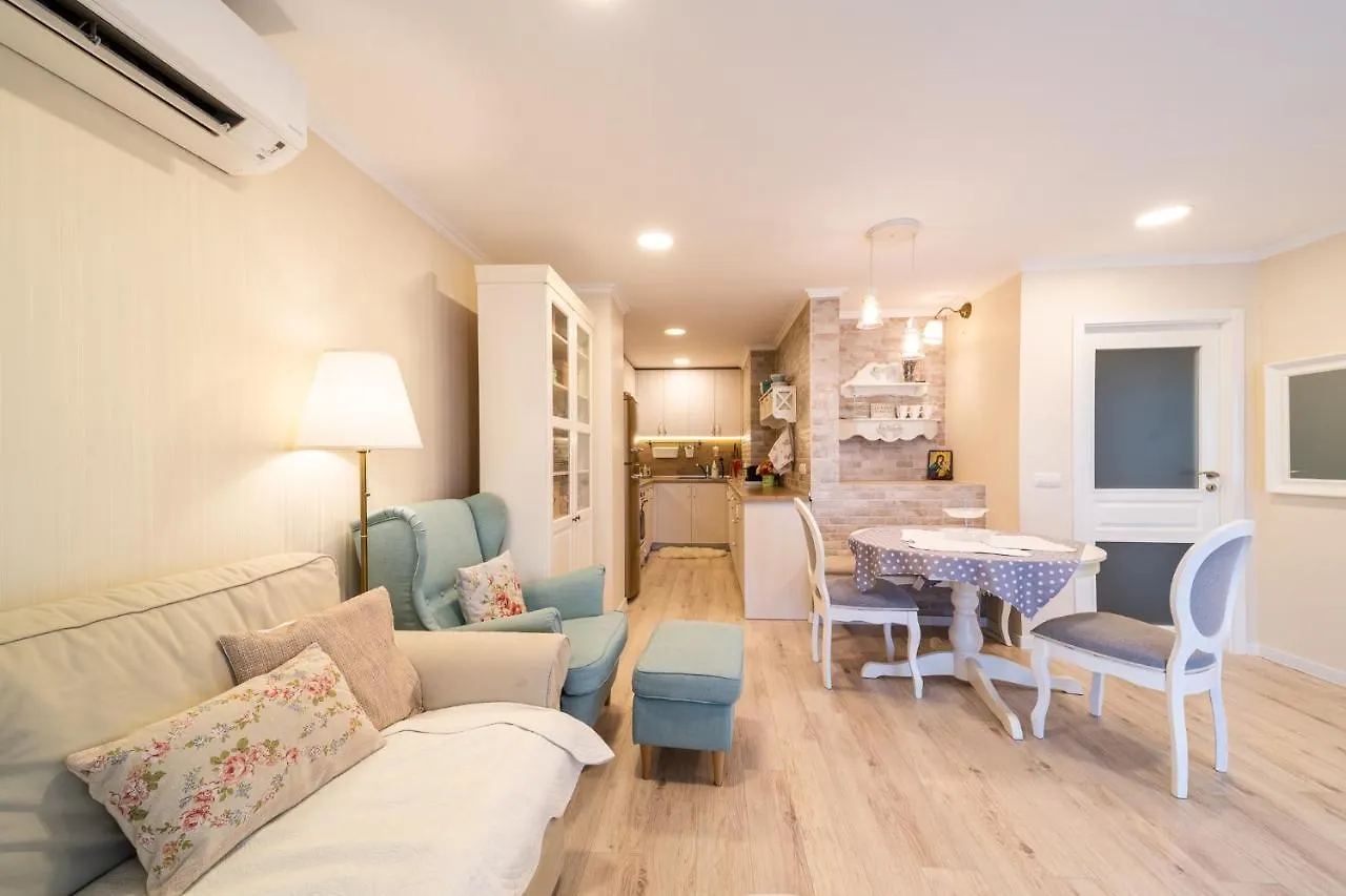 Julia Central Apartment Varna